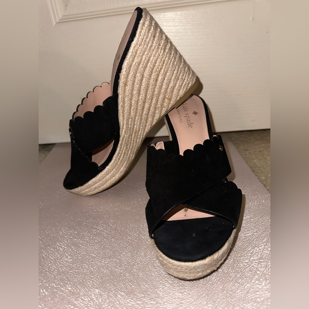 Kate Spade like new Black and Cream espadrille Wedge Sandals 6.5 vacation - Picture 3 of 10
